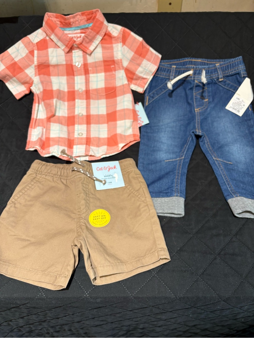 Cat & Jack 3 piece set. Shirt, shorts, jeans 12M. NWT